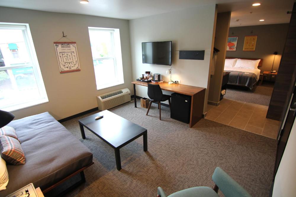 King Suite interior